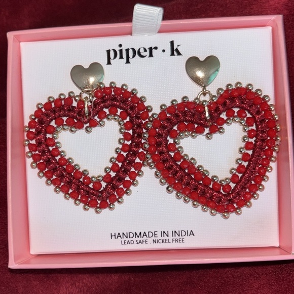 Piper K  gold tone beaded Red heart shaped earrings - Picture 3 of 6